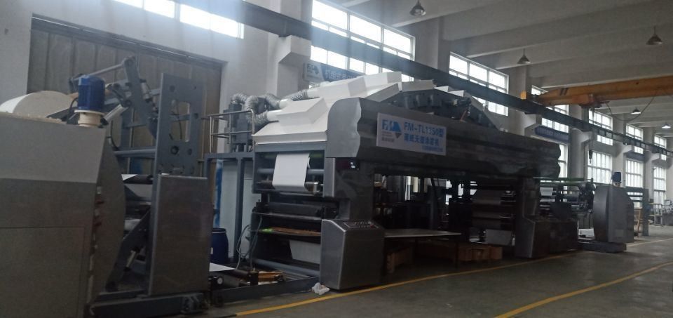 1350mm প্রস্থ জল ভিত্তিক রাসায়নিক ল্যামিনেশন কোন প্লাস্টিক লেপ মেশিন জন্য আর্ট কাগজ